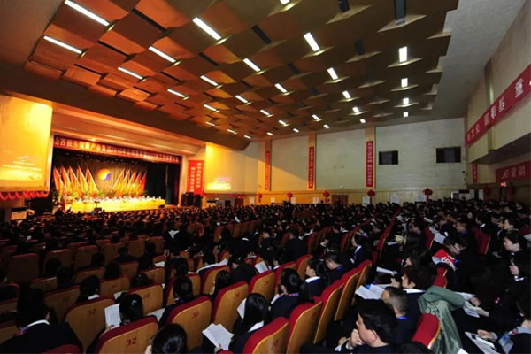 每年正月初八365电子游戏千人培训