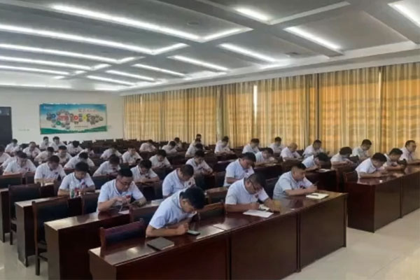 365电子游戏月度考试现场 365电子游戏月度考试现场