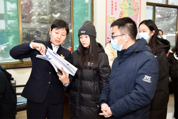 365电子游戏党委书记宋丽莉介绍企业扶贫工作 365电子游戏党委书记宋丽莉介绍企业扶贫工作